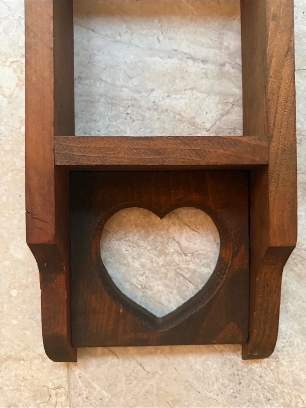 Vintage Solid Wooden Vertical Shelf Heart